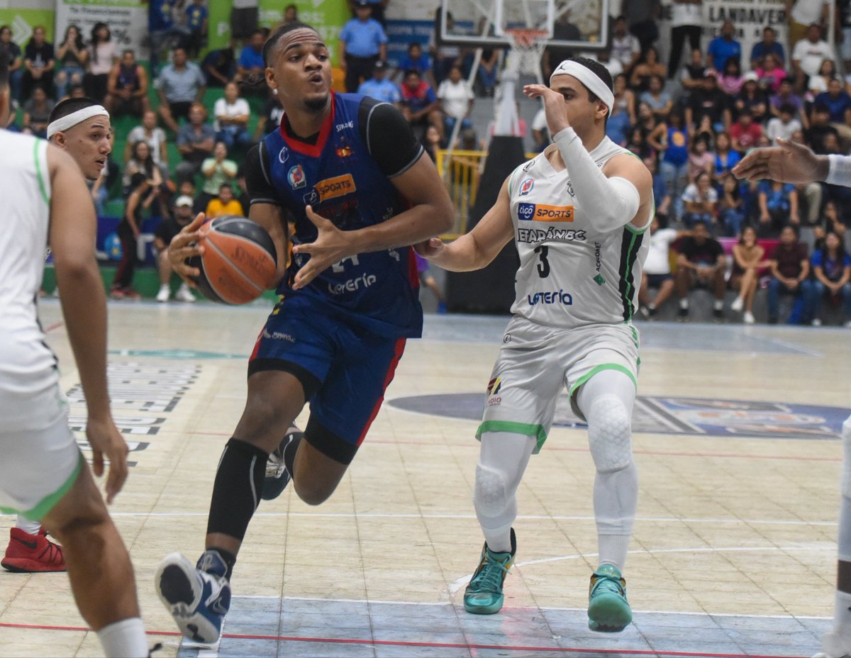 LMB_ELSALVADOR's tweet photo. Metapán BC gana el primer partido de la serie al vencer a Brujos de Izalco está noche en Polideportivo Abel Mazariego con un marcador de 106 - 93.
#CorreXnuestrasVenas
#LigaMayordeBaloncesto
#FinalLMB https://t.co/wrvz90azkZ