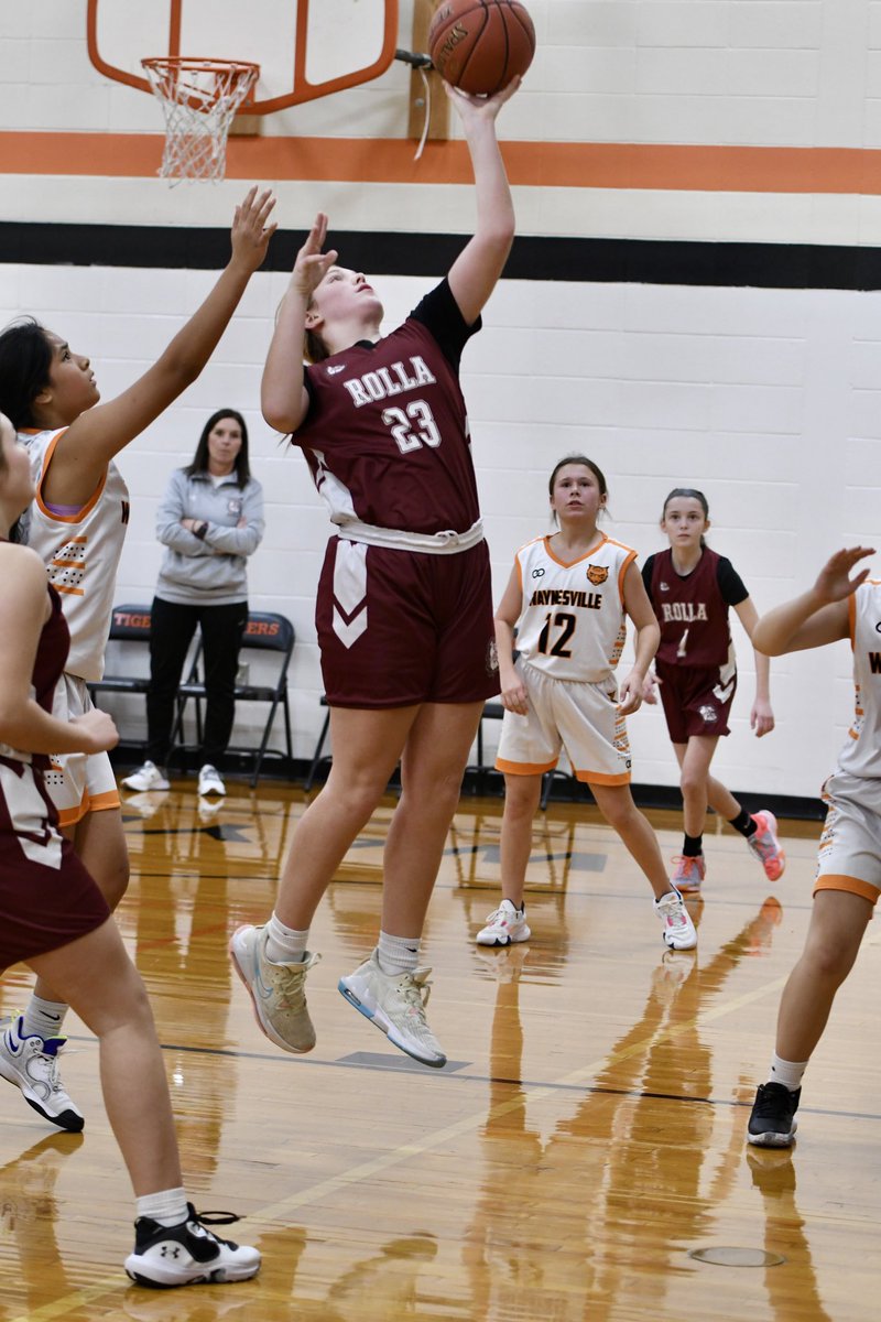 26 points for Monday nights game and 19 points for tonight!! Proud of you and your team!! @Bella79932616 <a href="/MissouriPhenom/">Phenom Basketball</a> <a href="/Stuffymorton/">Darren Morton</a> <a href="/DcampbellDevin/">Devin Campbell</a>