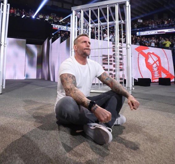xTaiyibx's tweet image. 10 Years Later Cm Punk Is Sitting In the Same Company At The Same Place, The Only Thing Missing Is A Microphone In Hand. ❤️#CMPunkReturns #WWE
