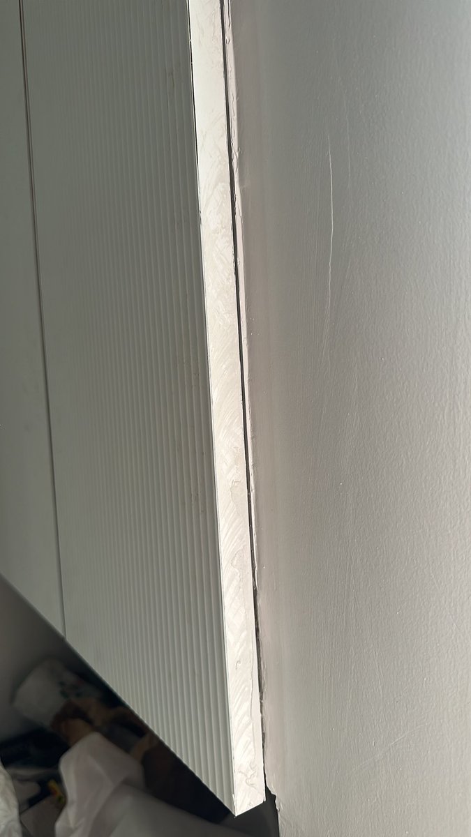 swapz4u's tweet photo. Such a disgusting work done by Urban Company
Got painting services done by them and they damaged everything in the house. #urbancompany https://t.co/gDWjqVIl2K