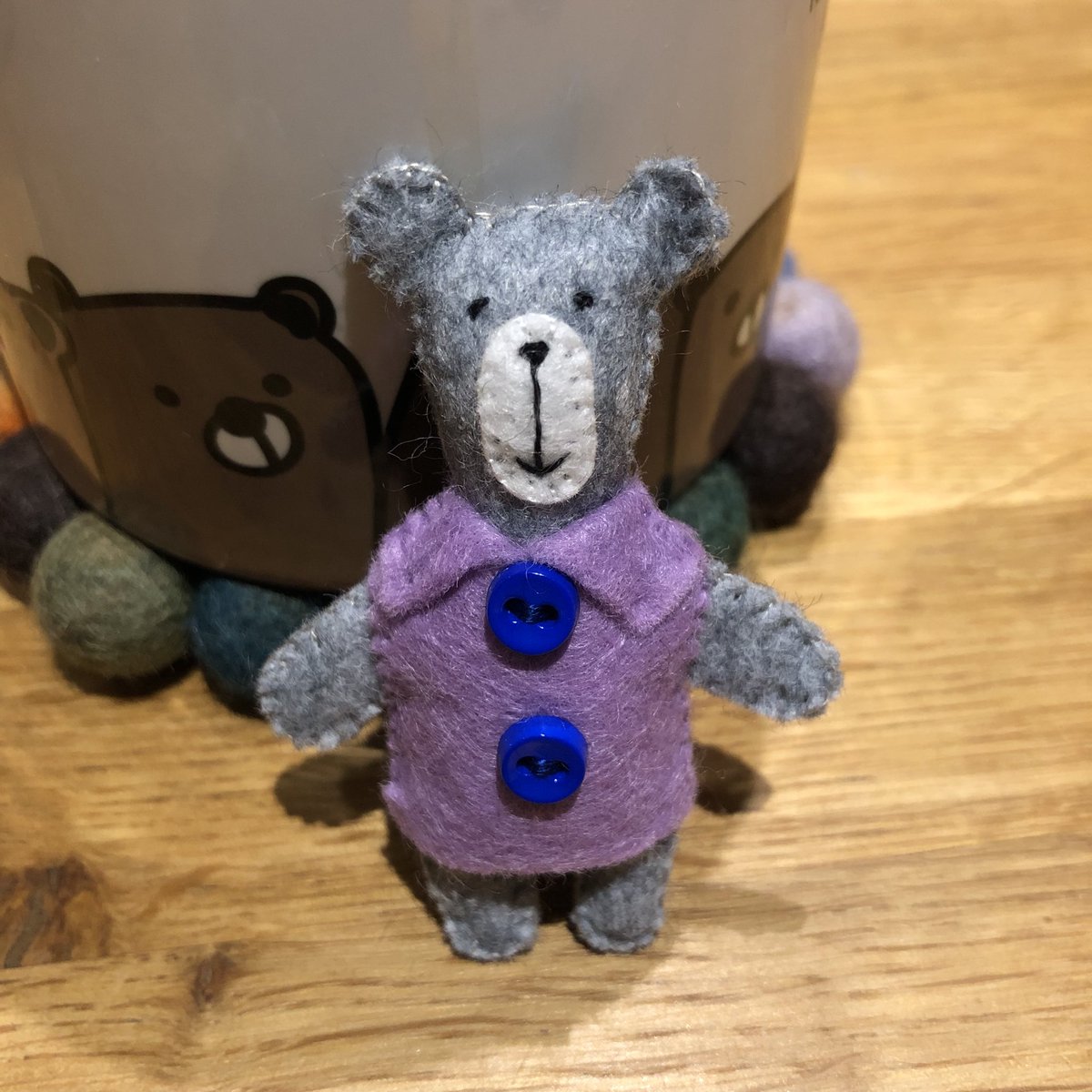 HeartFeltJudy's tweet photo. Building up stock 😊💖🐻
#pocketbears #minibears #handsewn #unique #pockethug #etsyseller #etsyfinds https://t.co/rbxNbrjEDF