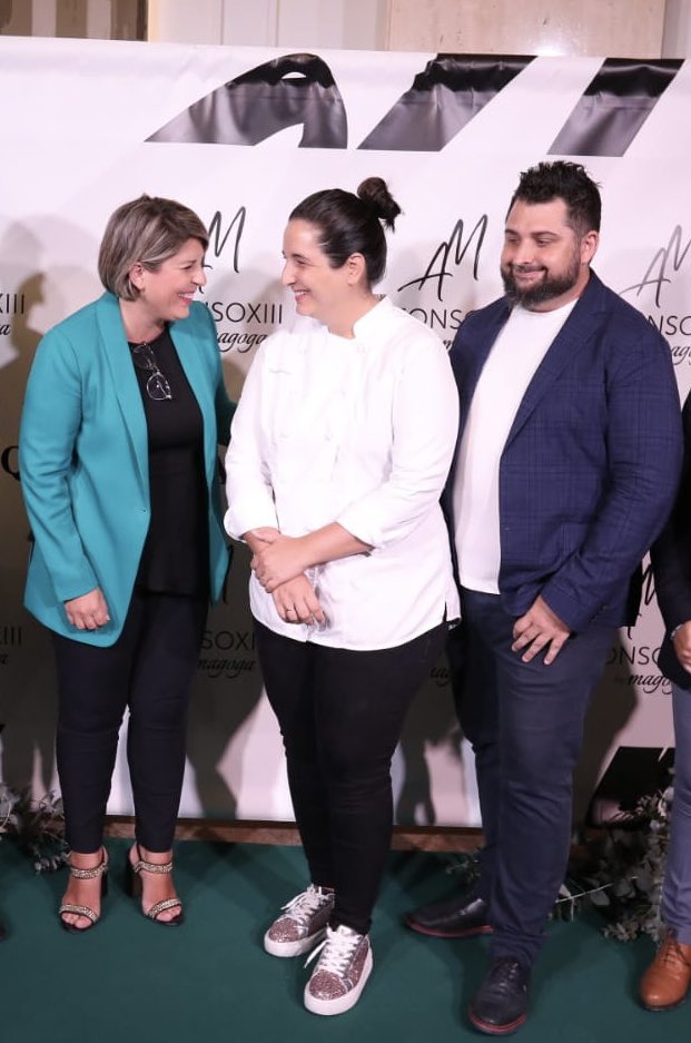 María Gómez mantiene por cuarto año su #EstrellaMichelin, y sigue siendo por derecho propio la Embajadora gastronómica de #Cartagena.

¡Enhorabuena a <a href="/MagogaCT/">Magogarestaurante</a> por haber conseguido poner sobre el plato la identidad y la tradición de Cartagena!