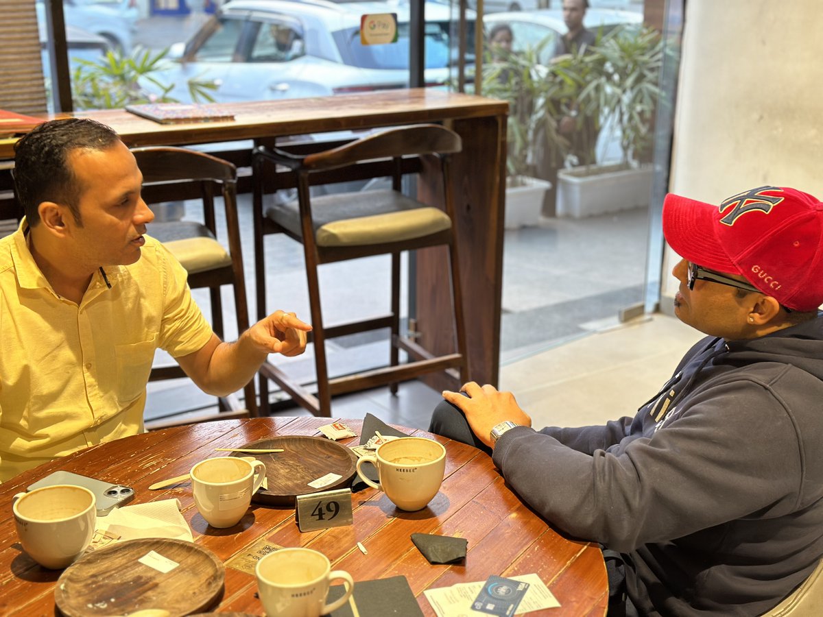 theamiverma's tweet photo. What a Big surprise 

Anshuman Country Head &amp; Director @BigCommerce 
visits @techiesindiainc HQ yesterday 

Learning Laughing Launching Lauding 
and a lot more was discussed 

Yes he adds 2 spoons of Sugar in Cappuccino :) https://t.co/M0BP1vKVU7