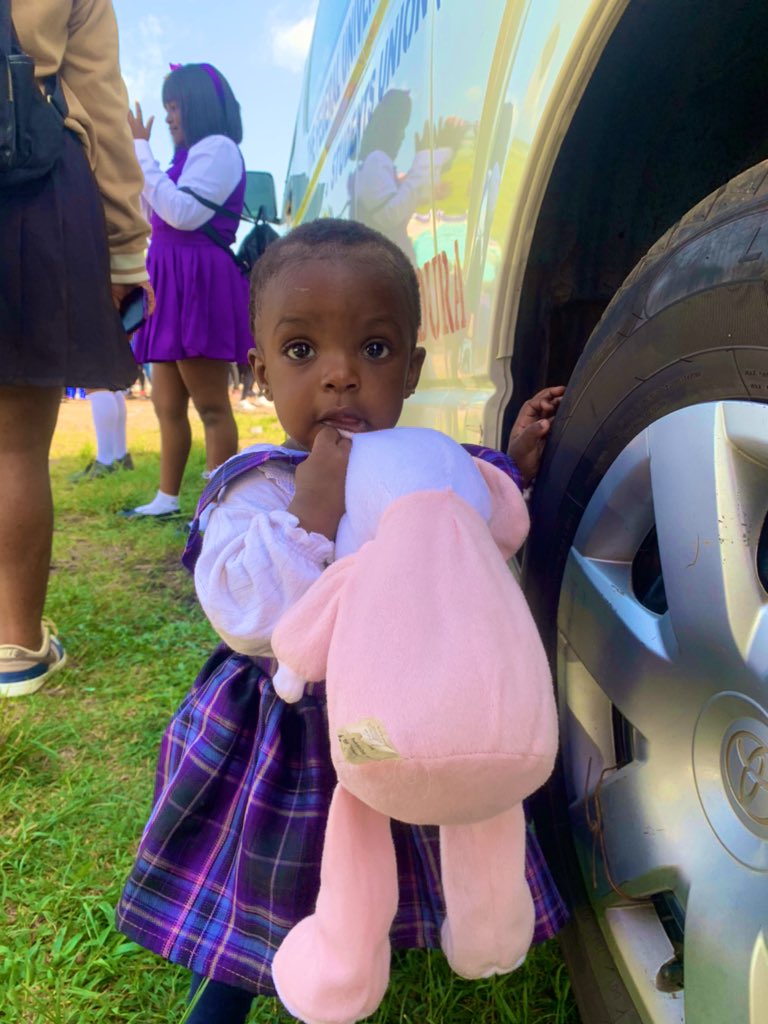 QueenAdorah's tweet image. Amama goes to school 🤗🤗 our Aunty’s daughter  #InvictaClass22 #futabro #invictaclass22week