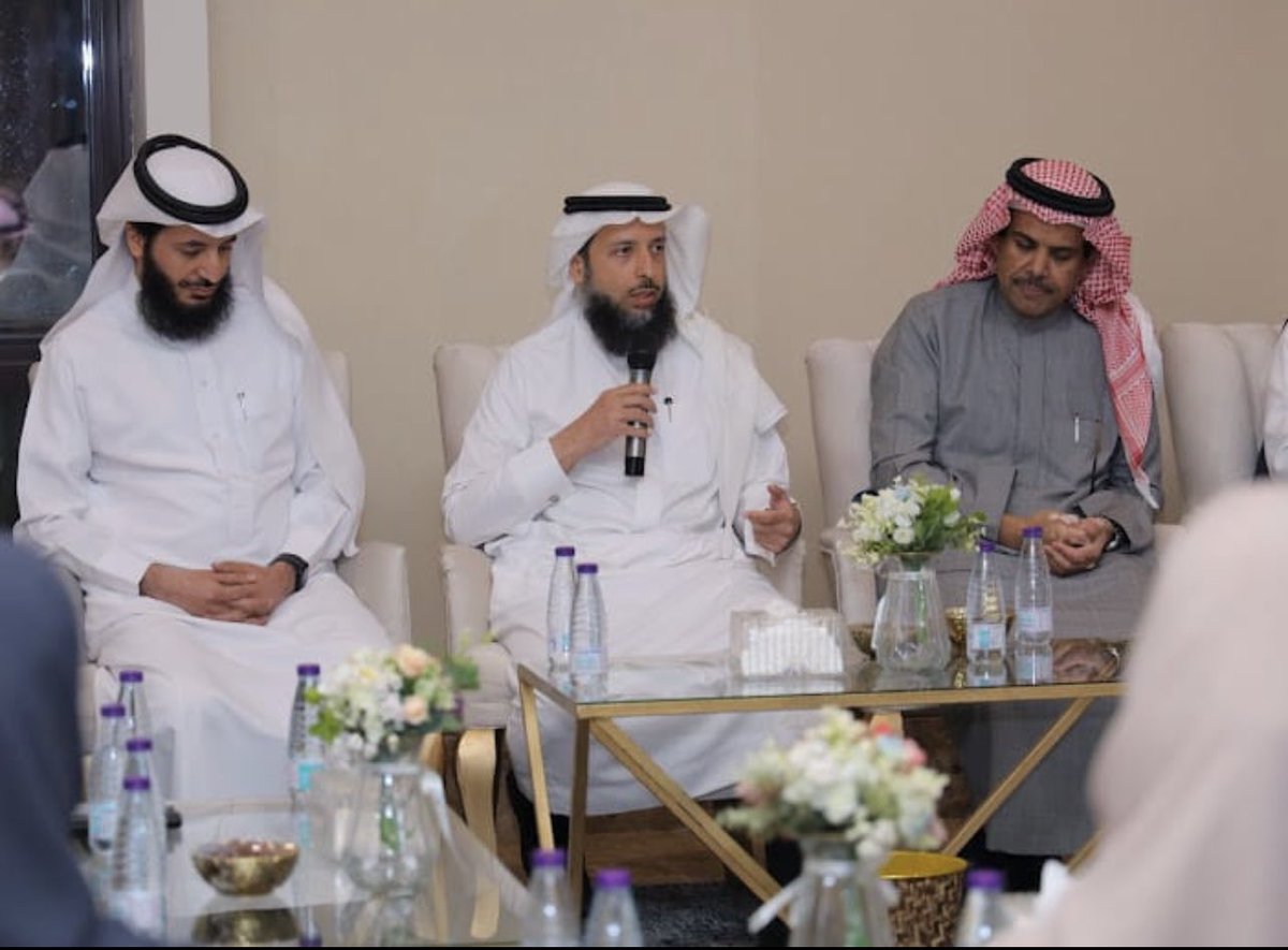 كلية الطب tweet media