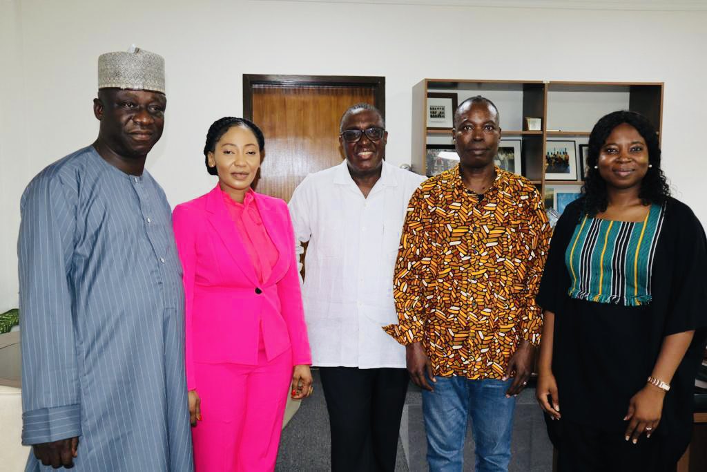 ACReSALNigeria's tweet photo. #Implementation #support #Mission: 

@ACReSALNigeria team in Ibadan for an engagement with International Institute of Tropical Agriculture (IITA).

#ACReSALISM
#acresalnigeria
@BalarabeAbbas_ @NigeriaGov 
 @WBG_Nigeria
@FMEnvng 
@FmardNg 
@FMWRNigeria 
@GLOBE_Nigeria https://t.co/k9BxKxOmLQ