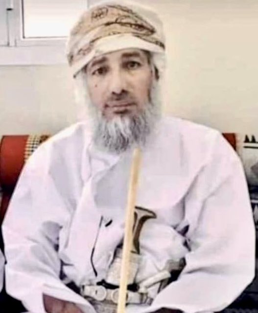 AlsiyabiHamood's tweet photo. كان بين مراسلي جريدة عمان فجعل من تقاريره الصحفية أغنيات تتأرجح فيها نخيل "منح" وتعوّب السواقي
وأحبَّ العمل البلدي لتنتقل خرائط الحارات من أحداثيات على الأرض إلى دروب خضراء موصولة بالقلب
وعلي السليماني هذا المتيم بعشق المكان يغادر بصبره على الابتلاء إلى الأمكنة الأجمل بمشيئة الله https://t.co/SWj1lnZ4KA