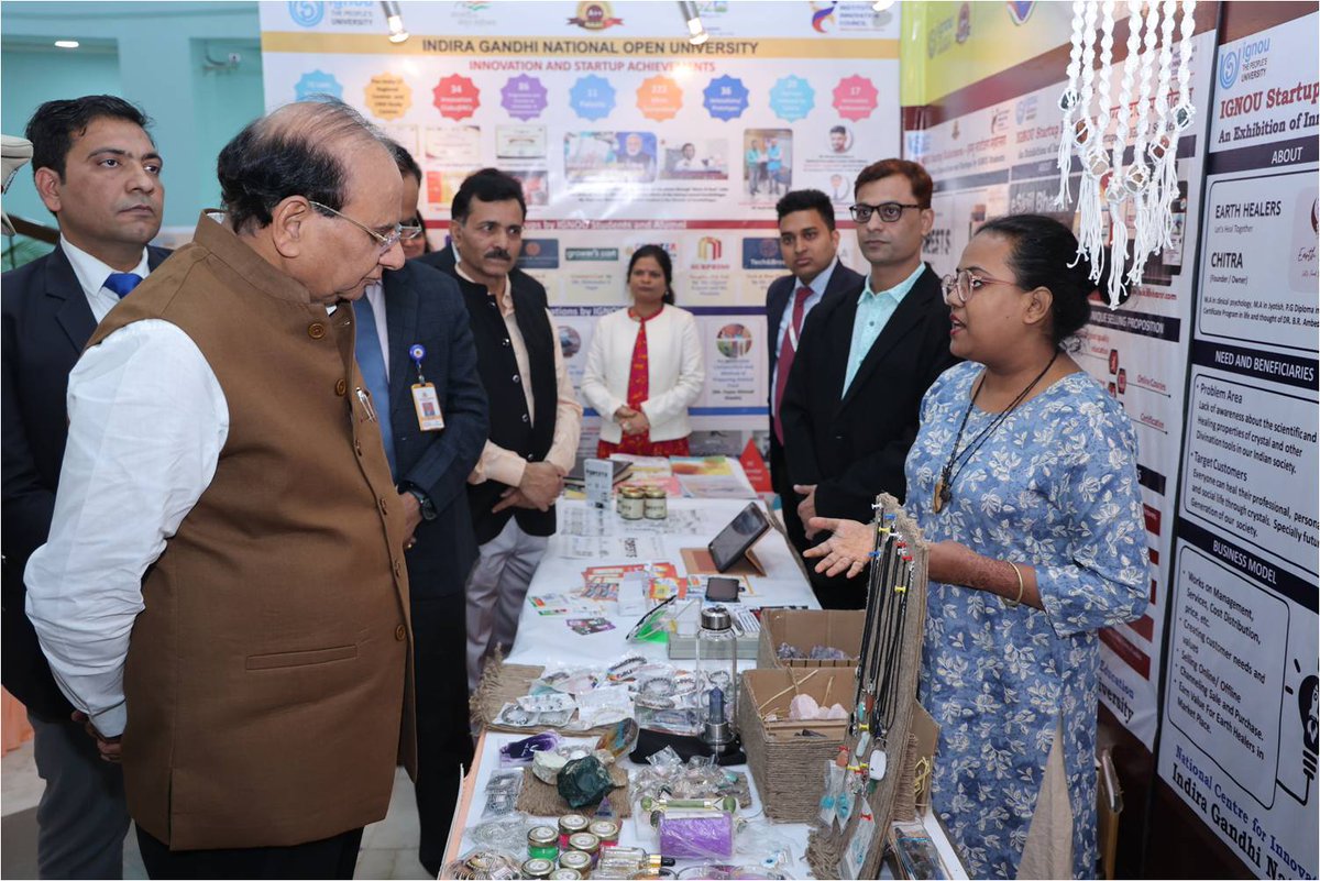 InnovationsIGN1's tweet photo. Shri Vinai Kumar Saxena, Lieutenant Governor of Delhi and the Chief Guest on the occasion of the Foundation Day of IGNOU visited the Exhibition of student Startups on 19th November. https://t.co/sKRpxl7Cf7