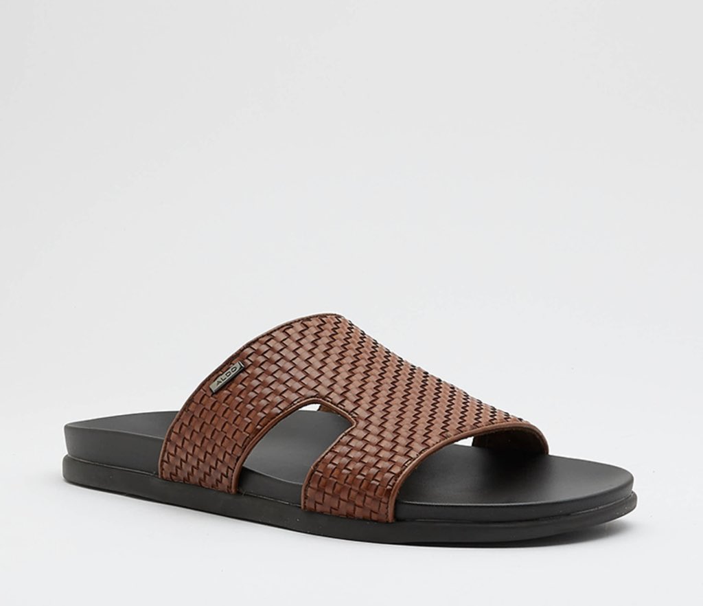 Aishaaa_bello's tweet photo. Aldo 90k https://t.co/OQAa2Ou0y8