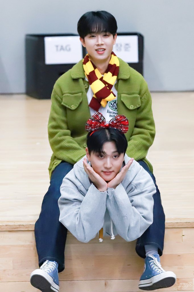 TheDayOfSpring's tweet photo. 231119 
😄😄😄

#골든차일드 #김동현 #동현 
#GoldenChild #Kimdonghyun    #Donghyun #국민아덜 #GNCD @GoldenChild https://t.co/bKH3LTHGDr