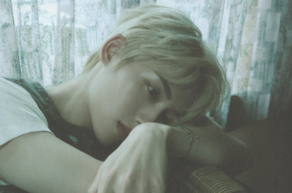 VoteForWinwin's tweet photo. [SCAN] WINWIN On My Youth (Diary Ver.)

ⓒcamille_cotet

#윈윈 #WINWIN #董思成
#DongSiCheng #ウィンウィン
#WayV https://t.co/zxqAhdSAtc
