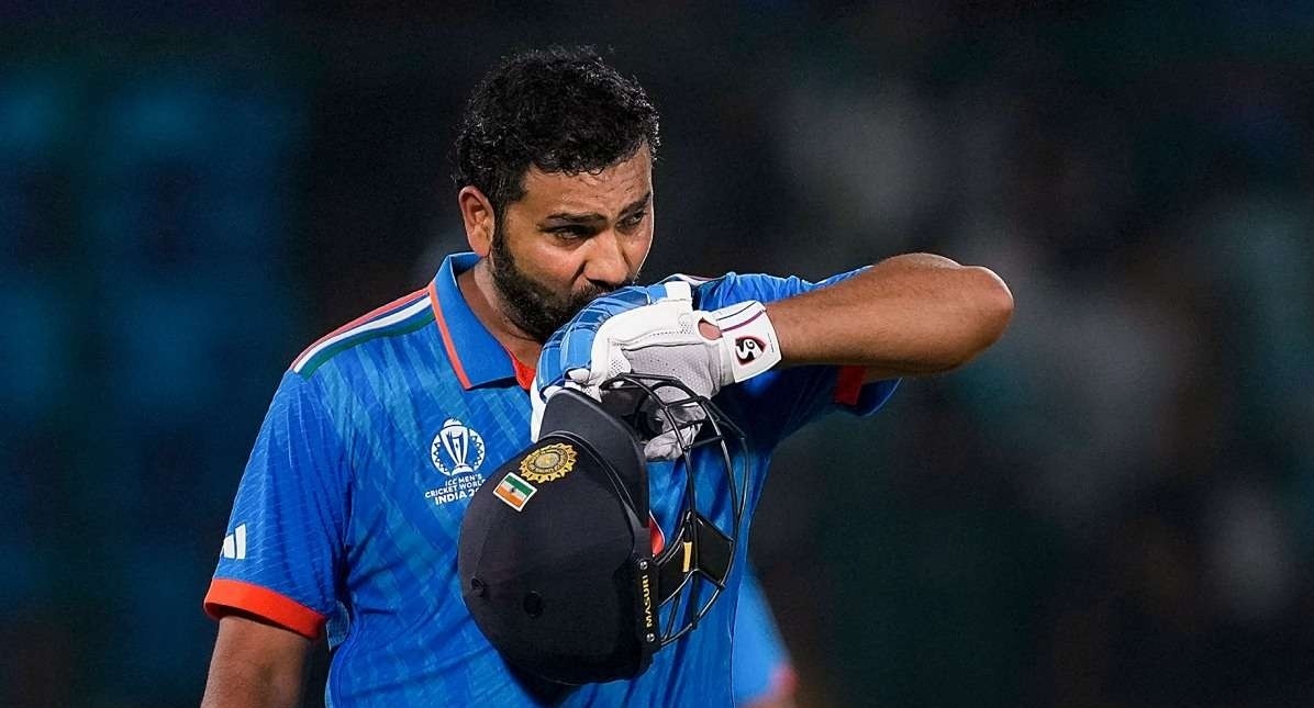 SPORTYVISHAL's tweet photo. Highest scores as Indian T20I Captain -

• Rohit Sharma - 118 (43)
• Rohit Sharma - 111*(61)
• Virat Kohli       - 94*(50)
• Rohit Sharma - 89(61)
• Rohit Sharma - 85(43)

Captain Hitman has defined cricket. https://t.co/iFQhzJQTyo