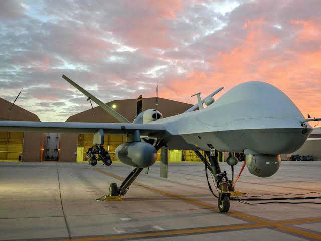 RajCharvaka's tweet image. #India &amp;amp; #USA will sign deal for #Predatordrones by March 2024.  #IndianNavy will get 15 #SeaGuardianDrones.  #IndianArmy &amp;amp; #IndianAirForce will procure 8 Sky Guardian drones each.

@IAF_MCC
#IndianArmedForces
#ArmedForces 
#RealLifeHeroes 
#FreedomisnotFree few pay #CostofWar