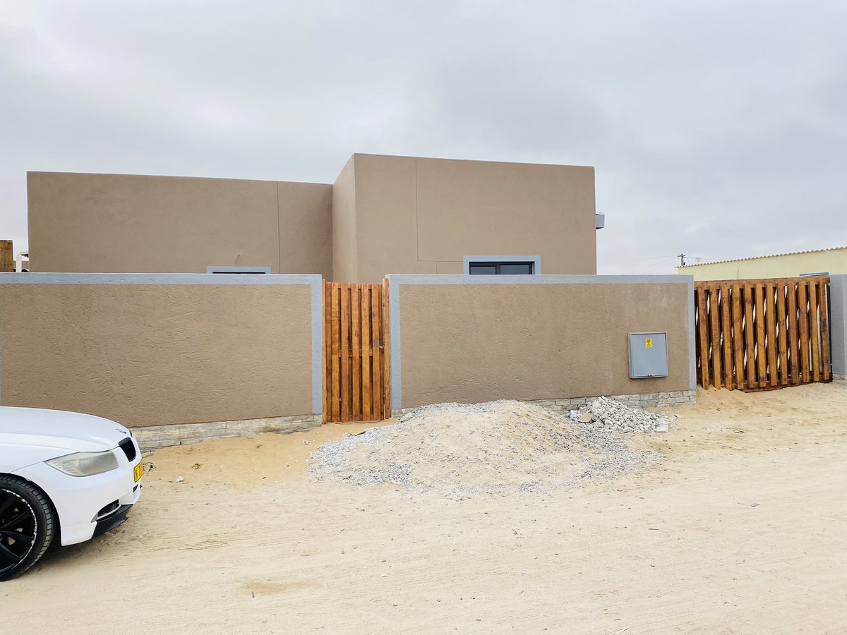 RENTALS
Kuisebmond 

4X Bachelor AND a 1X 2 bedroom.

-BIC
- Parking space
- Own water and electricity meter
-Boundary wall

Bachelor flat - N$ 3000.00 ( exclusive of W&amp;E)
2 -bedroom flat  N$ 4000.00(exclusive of W&amp;E)

AVAILABLE 1st January 24
Viewing ONLY on Saturdays
0812923323