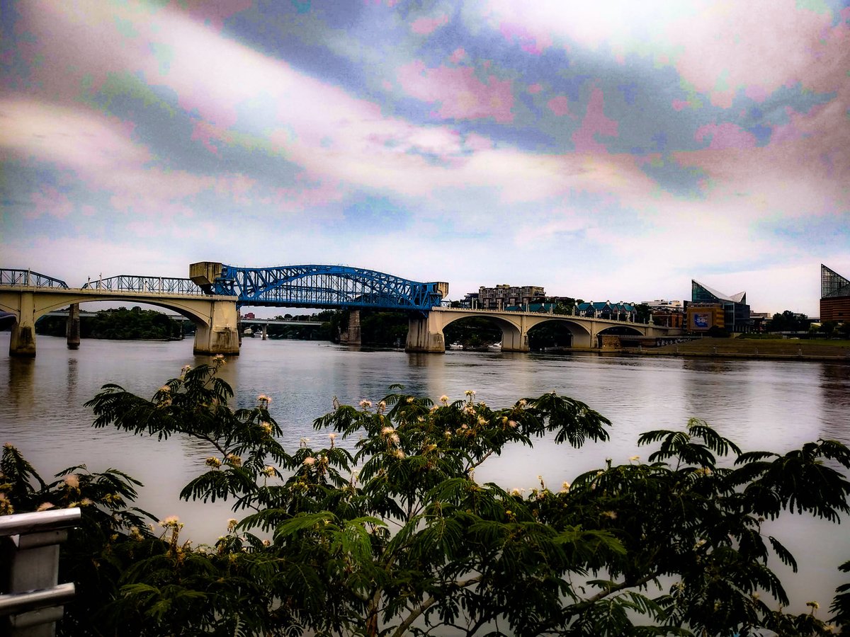 LanaJB6's tweet photo. #Chattanooga #TennesseeRiver https://t.co/cv5fh9H3Qo
