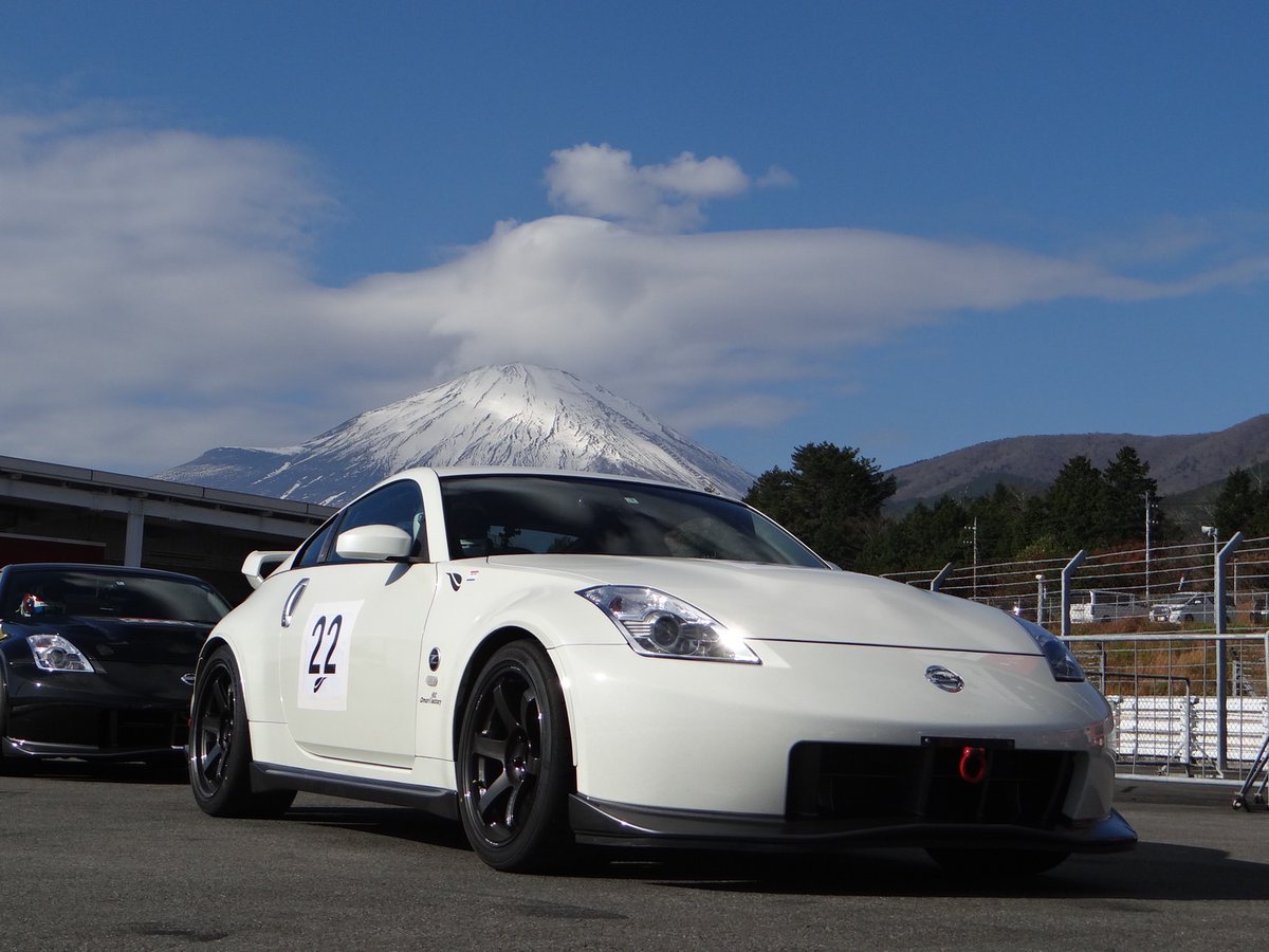NISMO_JP's tweet photo. 【大森ファクトリーブログ】
9月に行われたZ-challenge STAGE_3のレポートです💁
今週末の #NISMOfestival ではZ‐challengeエキシビションレースが開催予定
スペシャルゲストドライバーも参戦⁉️
お楽しみに❗️
▼詳細はこちら
https://t.co/3K9o10A8V8
#大森ファクトリー
#NISMO
#Zchallenge https://t.co/cJykzfFe9J
