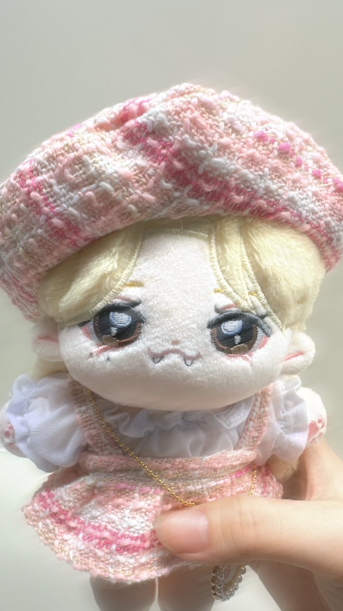 2shu_ya23's tweet photo. 열뿐.. 돈 남으면 슈늑대 꼭 사세요😭😭 
너무 귀여워요ㅜㅜㅜ 특히 궁딩이가 정말정말 귀여워요😖 재고판매 아직 안끝나써요 빨리!! 
옷은 고민하다가 그냥 똑같은걸로 샀는데 너무이뻐요증말~~ https://t.co/816CzmdDVg