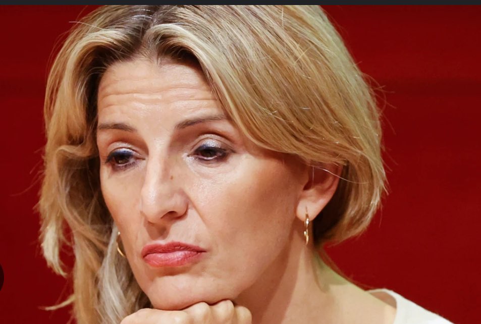 JotaEmeGc's tweet image. Cuesta levantarse todos los días sabiendo que el mundo en el que vives está lleno de miseria moral, la ética es un bien en desuso, y la mentira y el odio campan a sus anchas promovidos por los altavoces mediáticos. Con @sumar el grado de angustia se multiplica. Lo explico 🧵👇