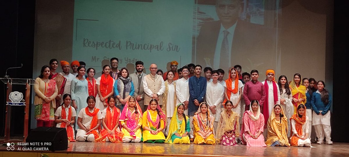 Poonamm1611's tweet image. Truly mesmerizing assembly on the occasion of Gurpurab was showcased by the students of IX B &amp;amp; D. Highlights #shabad #groupdance #skit #prabhatpheri exhibiting true essence. @ashokkp @kandhari_ekta @pntduggal @y_sanjay @madhuri_dadhich @Gagande91630169