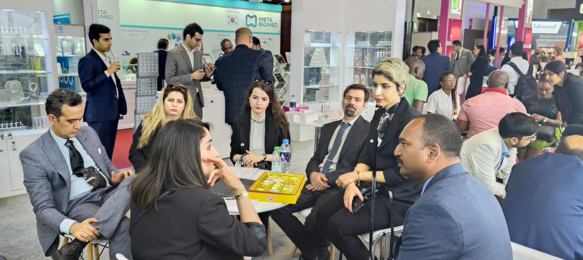 universalsuture's tweet photo. 🌐✨ At Unisur Lifecare Pvt. Ltd., #customersatisfaction is the heart of our business philosophy. 🙏 We employ a multifaceted approach to continually measure and prioritize it. 
https://t.co/vLey02iViv
#sutures #surgical #Medical https://t.co/ye8v12Gf0B