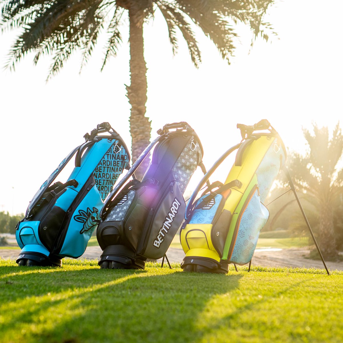eGolfMegastore's tweet image. Limited Edition Bag Alert! 🚨

Introducing the Vessel x Bettinardi VLS LUX Fat Cat Stand Bags.

Available at #eGolfMegastore now. ⛳️

__
#GolfLuxury #LimitedEditionStyle #VesselxBettinardi #FairwayElegance #GolfingOpulence #IconicDecals #StandBagChic #ElevateYourSwing