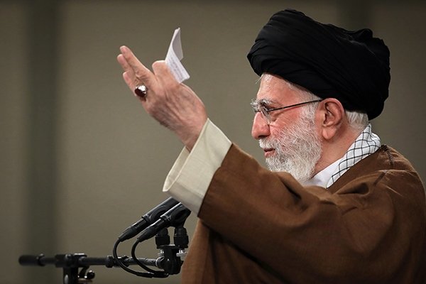 pari_ba_nashat's tweet photo. رهبر انقلاب:بسیج مال انقلاب است
 بسیج جناحی نیست بسیج لشگر انقلاب است اگر دوگانگی‌ای وجود داشته باشد دوگانگی انقلابی و ضدانقلابی است
#بسیج_مردم 
#السابقون https://t.co/GWh0Kg6Xrm