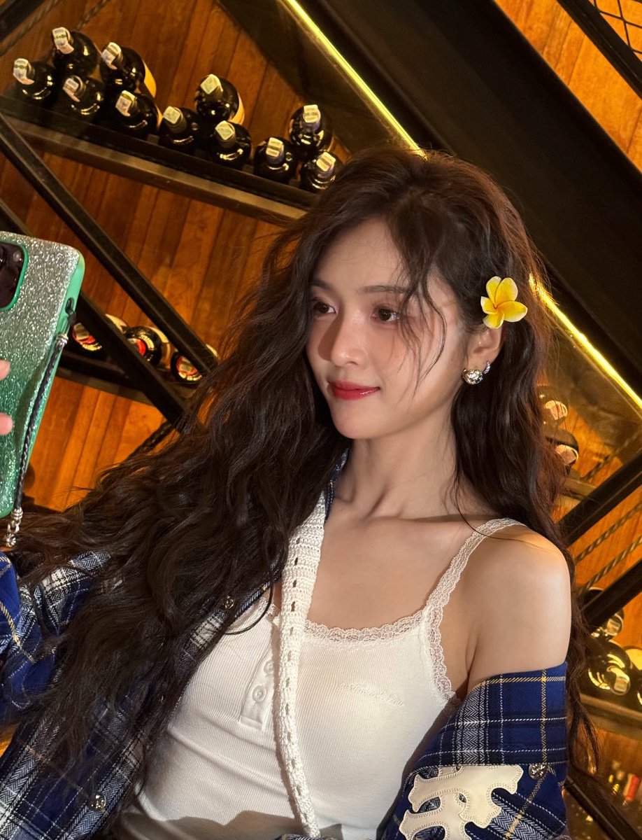 xuanyispics's tweet photo. https://t.co/foQgBZ6Djn