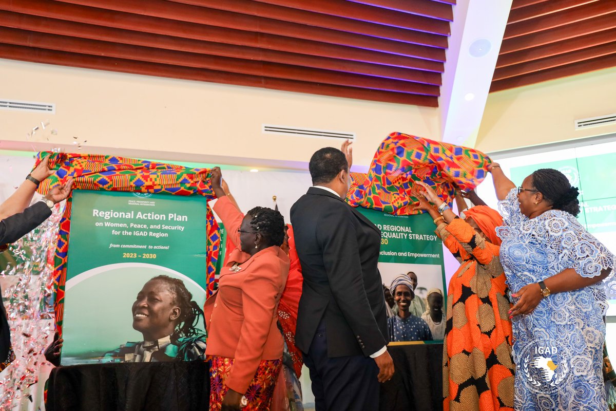 IGADsecretariat's tweet photo. IGAD Member States, 🇩🇯🇪🇹🇰🇪🇸🇴🇸🇸🇸🇩🇺🇬 ,adopt the #IGAD Regional #Gender Strategy 2023-2030, and IGAD Regional Action Plan on #Women, #Peace and #Security.

@IGADgender
@SweinEthiopia
@UNwomenafrica
@CanadaDev https://t.co/iCMXUAcDKu