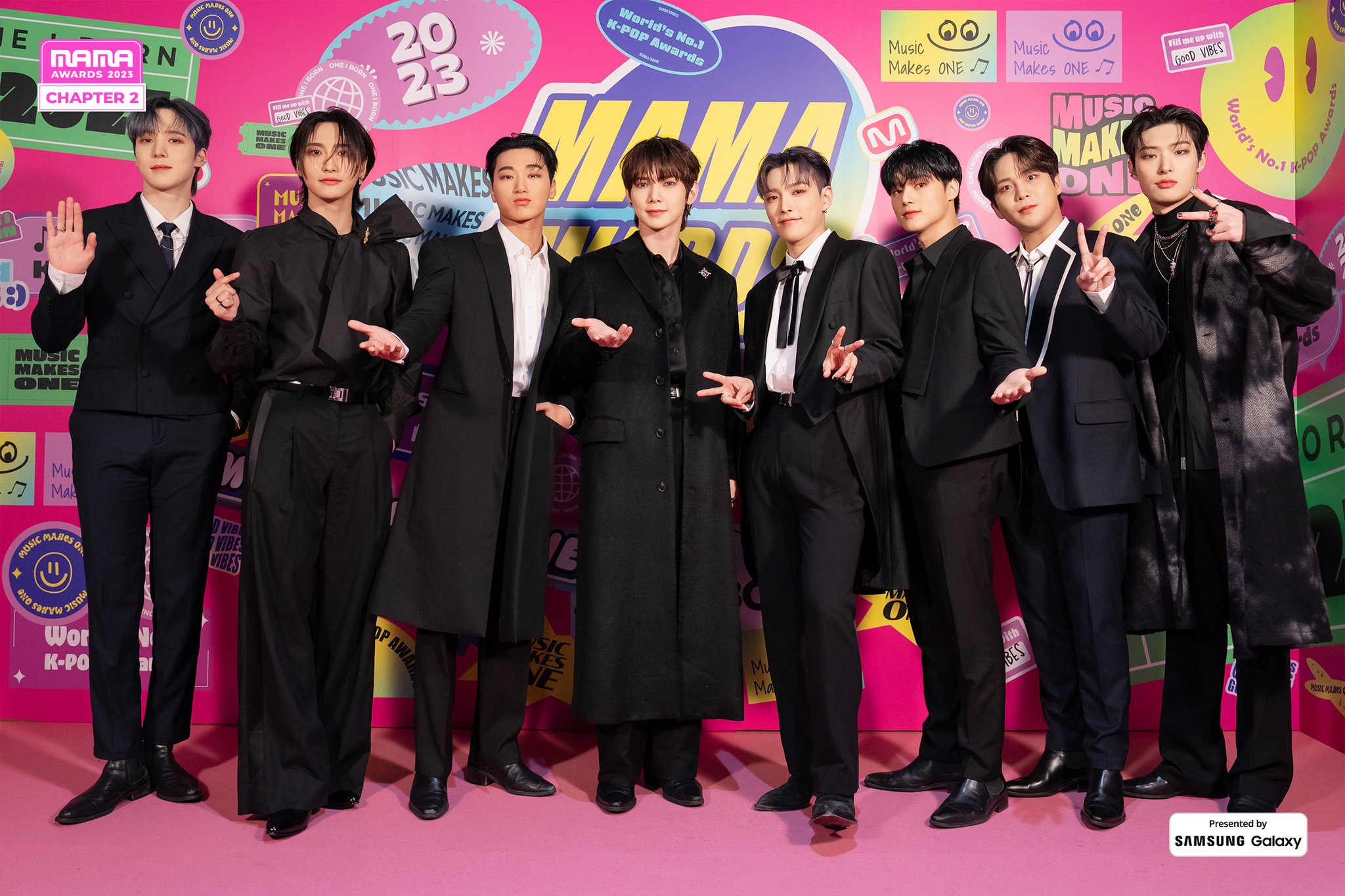 ATEEZ トレカ 40枚 BEATROAD パジャマ 花びら バレンタイン ATEEZ ウヨン トレカ バレンタイン限定 winterMD - メルカリ