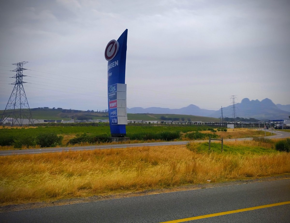 buhle_sithela's tweet photo. Vuma Pop-up Cinema 🚐🚐🌄🇿🇦📽️🎞️

@Ariff_festival #FilmChild #ARIFF6 

25 November 2023. Community Outreach. 50 Children from Khayelitsha had an amazing opportunity visiting the Sterkinekor Cinema.

Somerset Mall/ Excursion. Thank you. 🙏🍿🍿

Cape Town. Child development. 🎭 https://t.co/BU3gFllYeL
