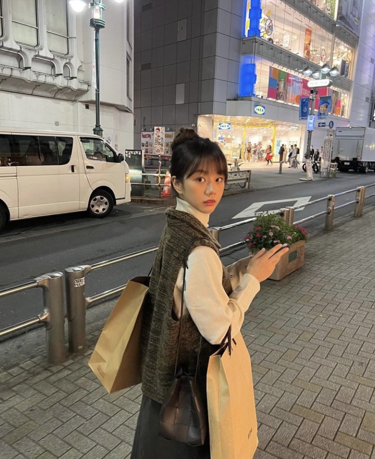 archivehyeri's tweet photo. ♡ https://t.co/bcTEO44REm