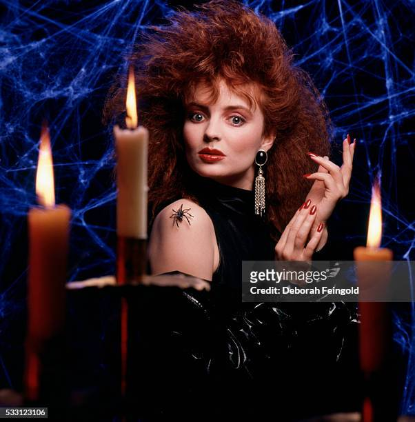 hometheater_z's tweet photo. Remember the #FridayThe13th TV series?
It had nothing to do with the hockey mask wearing, machete wielding unstoppable murderer.
It was about a haunted antique store with the woman who sang "One Night In Bangkock". #Rowr #Late80s #Teenager #Redhead #OohLaLa #CelebrityCrush https://t.co/2wEXr16yij