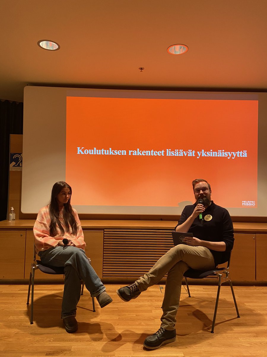 KrisBackberg's tweet photo. Joka neljännellä nuorella ei ole ystäviä. Yksinäisyyteen oppilaitoksissa puuttuu School to Belong -ohjelma. 
”Koulutusjärjestelmää uudistettaessa pitää arvioida yksinäisyysvaikutuksia.” @HelsinkiMissio https://t.co/BTr0ZtkULl