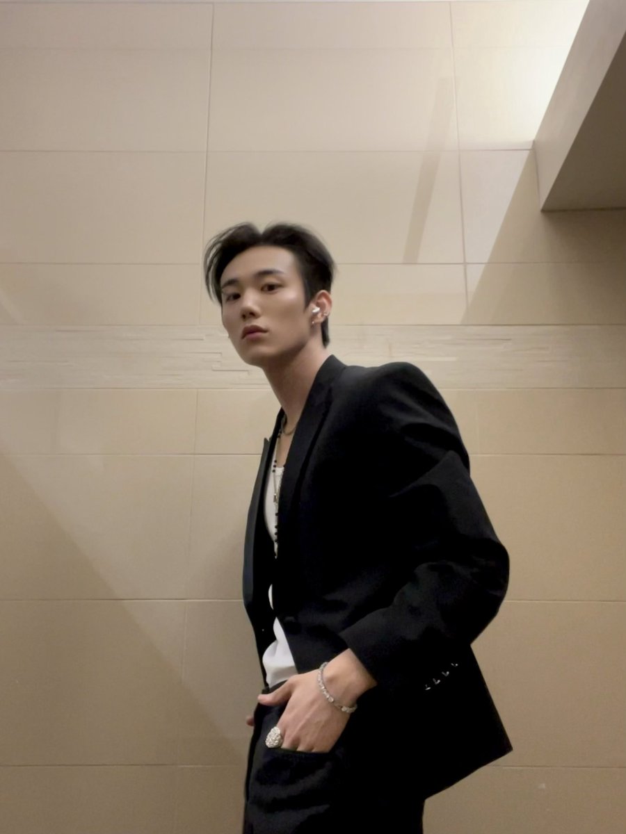 Thank you Jingle Ball!! 🎄❄️🧦🎅🧣

#P1Harmony #INTAK