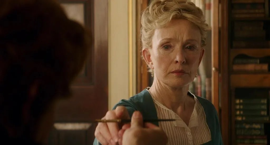 starksmedici's tweet image. I need Lindsay Duncan to be casted in The Gilded Age as Aurora’s mother