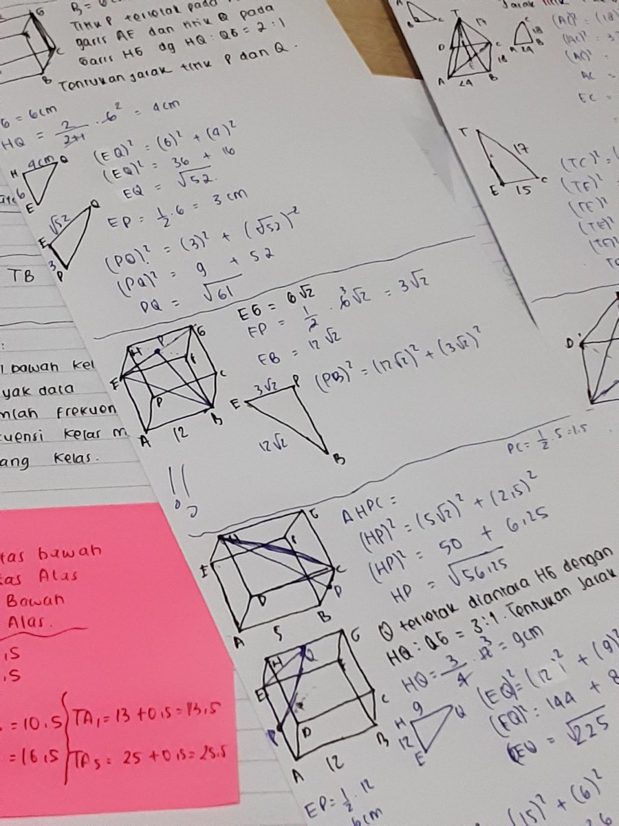 keystdy's tweet photo. sisa samalem ngerjain latsol bwt Exam math tudei :D menguras tenaga tp gpp https://t.co/kL6f1s8dUm
