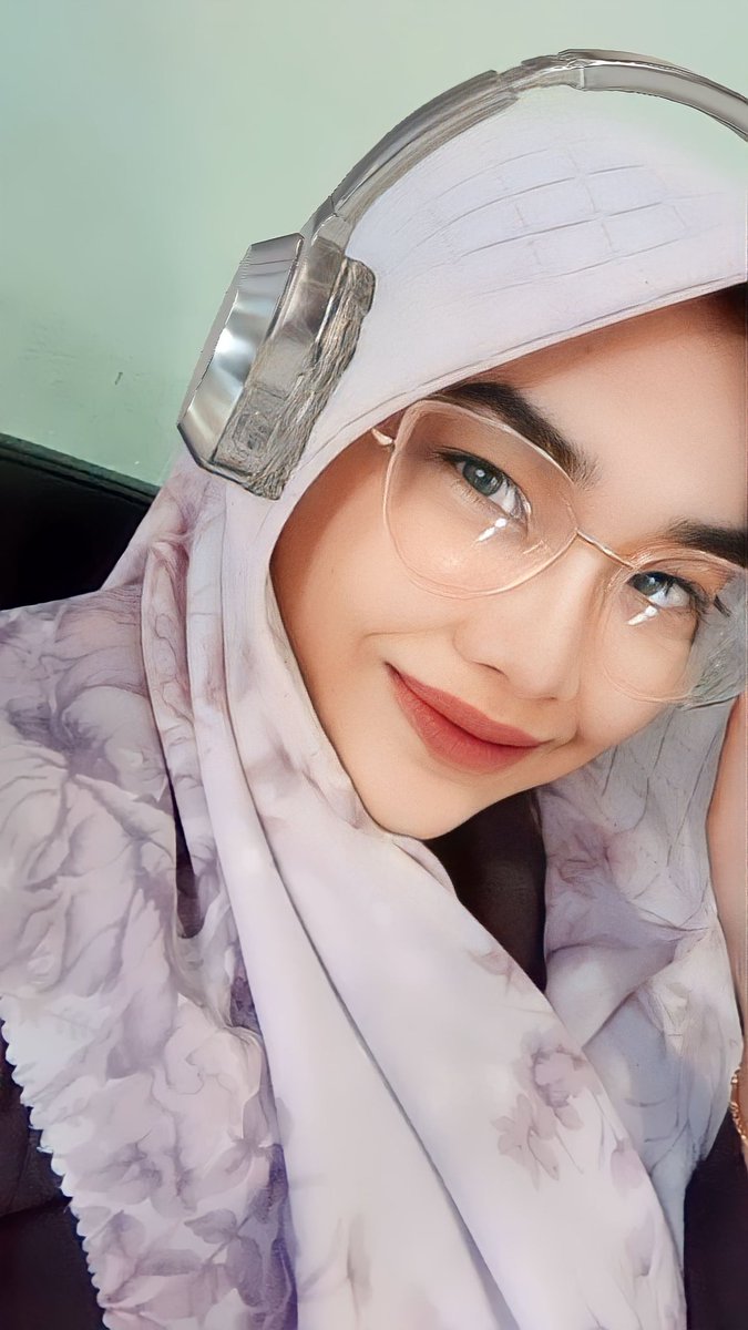 talia tweet media