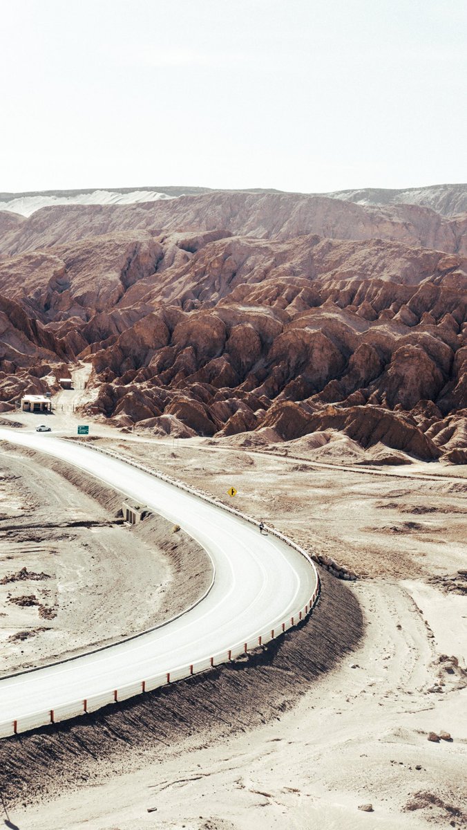 casquetteverte's tweet photo. 🏴🇨🇱 <TSP ATACAMA> 🇨🇱🏴• 🗯️ Road &amp; Desert. 🗯️ • Quand on te demande « Ça te dit de traverser le désert d’Atacama en courant ? », tu t’attends à quoi ? À rien. Sincèrement à rien. Comment anticiper ? https://t.co/HjJ8cxF6yb