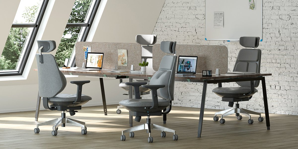 Backrobosmart's tweet photo. Desk job aches? I feel you! Discovered the air smart chair &amp; it's a game-changer! 

🌟 Heat therapy + dynamic support = healing while sitting. Now, I'm more productive, and my back pain? Gone. 

Worth a try if you're in the same boat! 

#WorkComfort #airsmartchair #officechair https://t.co/Q3dk97TeTE