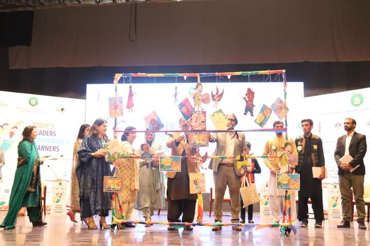 plf_pk's tweet image. The @EduMinistryPK, Madad Ali Sindhi, along with the Federal Secretary, Mr. @waseemajmalch launched 15 new PLP (Pakistan Literacy Project) books at the #PLFIslamabad event on November 25, 2023. 

app.com.pk/national/educa…

#PakistanLearningMovement #PakistanLearningFestival