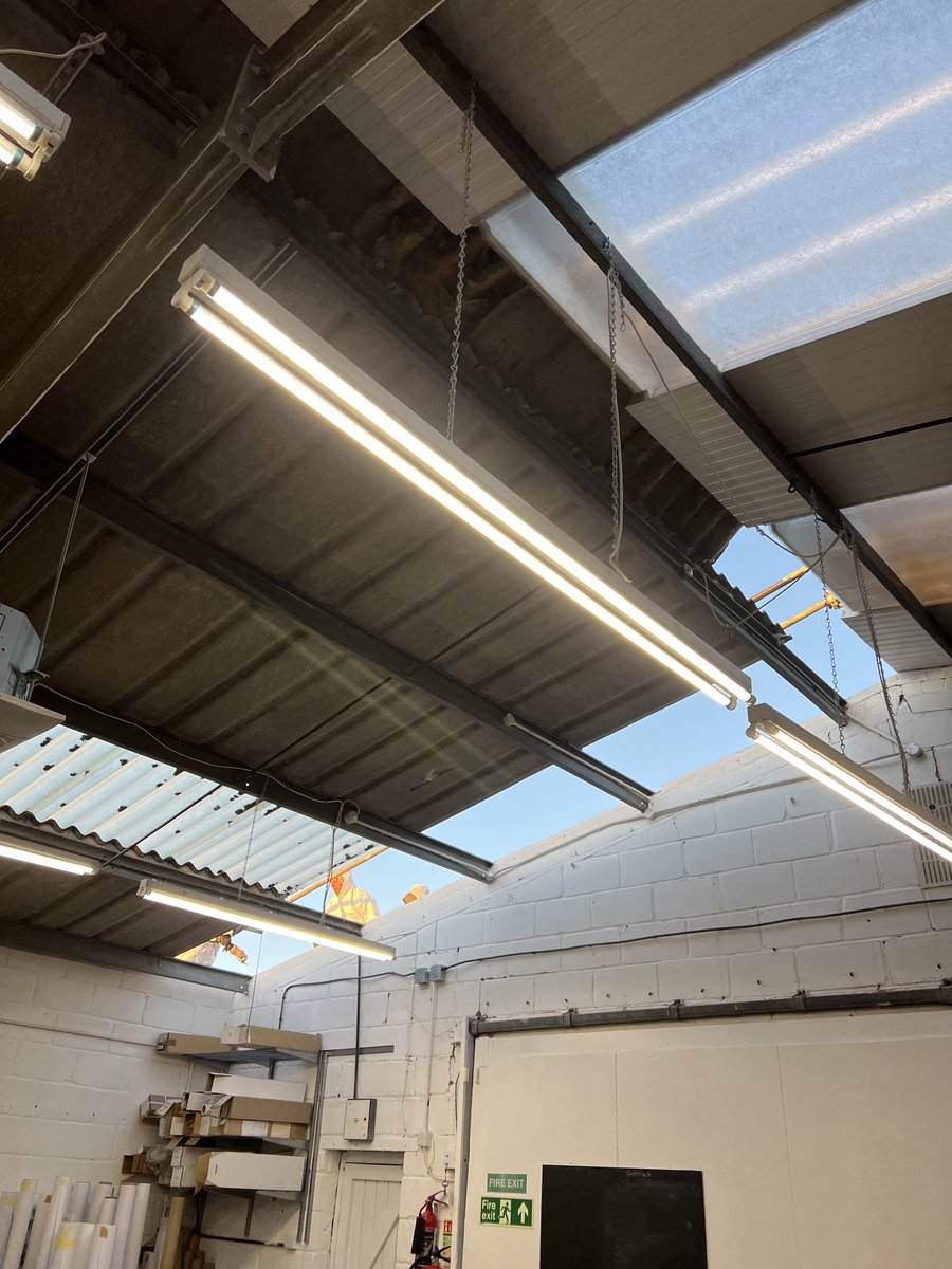 KnockoutPrint's tweet image. Perfectly timed for the freezing weather, we are currently having the roof replaced with something fit for solar panels and 21st-century insulation! #knockoutprint #knockoutsigns #knockoutmerchandise