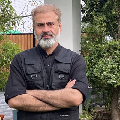 ImranRiazKhan's tweet photo. #NewProfilePic https://t.co/X1yMEIRIYz