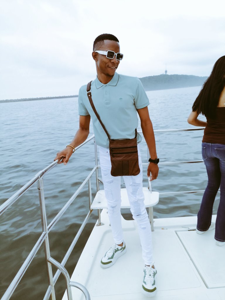 nolahdeson's tweet photo. Woza December ❤️. https://t.co/0mLYXk5ykT