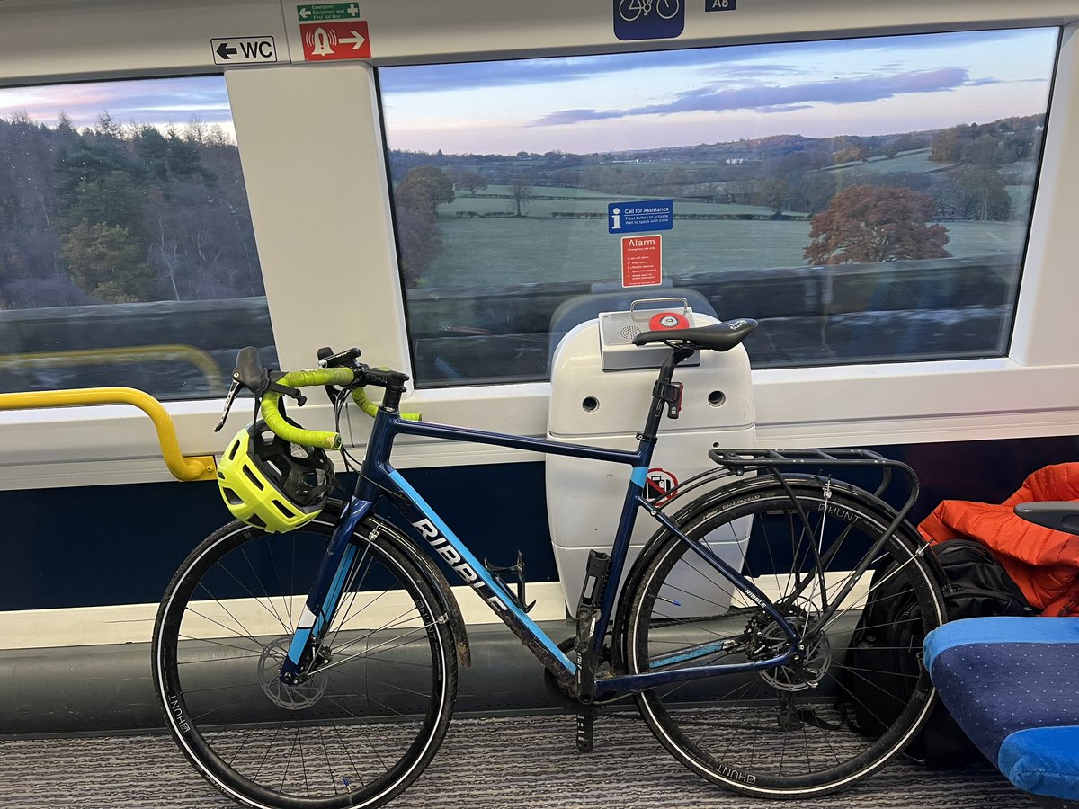 mrwebleyteach's tweet photo. Leaving North Yorkshire on @northernassist which is looking mighty fine this am! Off to West Yorkshire to work with our amazing learners at @engineeringlcc @leedscitycoll The bullet proof CGR @RibbleCycles by my side! #activecommute #cycling #Harrogate ➡️ #LEEDS https://t.co/cau6ZkOJUH