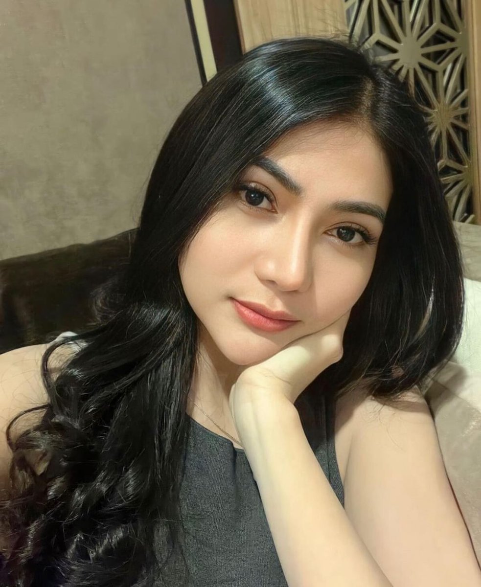 DarinMicha670's tweet photo. Dating  Riyadh🇸🇦

Im here in Exit 10 - Olaya- Al Hamra

https://t.co/NBxbfQMR9h

#مبادل_الرياض
#موجب_الرياض
#سالب_الرياض
#massageinRiyadh
#massage_vip_riyadh
#massage_in_riyadh_at_home https://t.co/9TiesAiORK