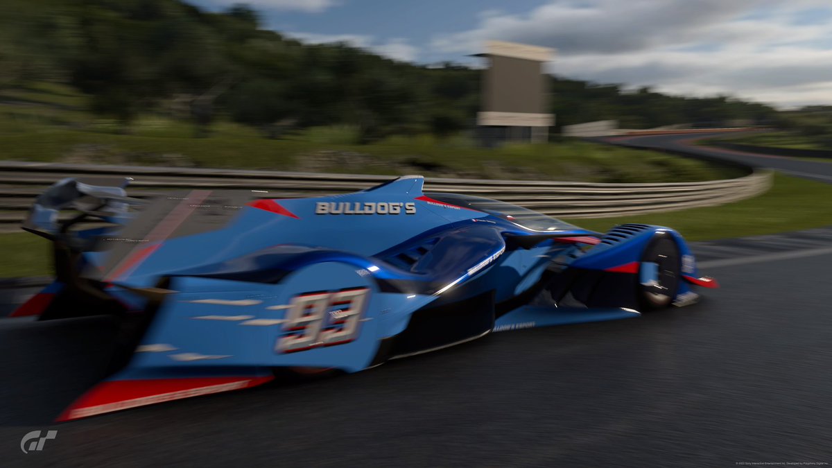 iamFlashSinay tweet media