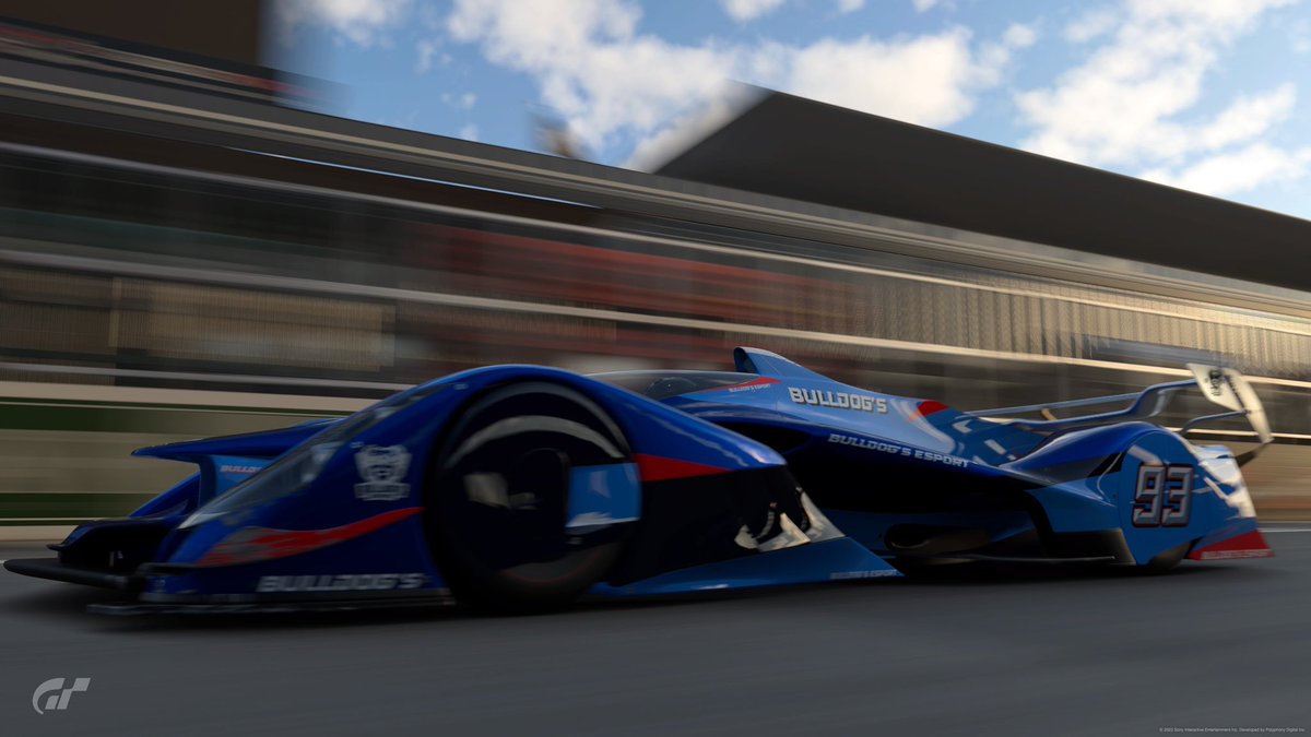 iamFlashSinay tweet media