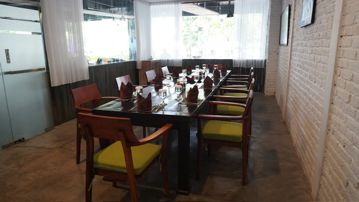 truntumkuta's tweet photo. Experience the ultimate in personalized service and enjoy access to our VIP Room.
This room is designed to elevate your stay to a whole new level. πβ¨
#VIPExperience #LuxuryRetreat #UnparalleledService #IndulgeAndRelax https://t.co/bWIEaMR3zV