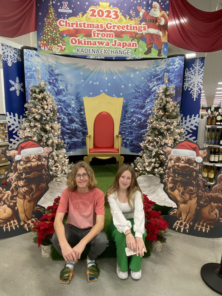 Just missing Santa but loving the Christmas shisas! #okinawa #shisas <a href="/RichCrites/">🇺🇸Hail to You</a>