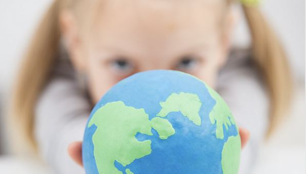 revistafersalut's tweet photo. El CAP Vallcarca-Sant Gervasi @aprimariavsg forma part d’una unitat especialitzada en #SalutMediambientalPediàtrica #PEHSU ubicada a la #Garrotxa
👩‍👧‍👦Proporcionem informació sobre com protegir #embarassades #infants i #adolescents dels perills ambientals 
👉https://t.co/aVOGeNn3S5 https://t.co/A3dHu7bWM9